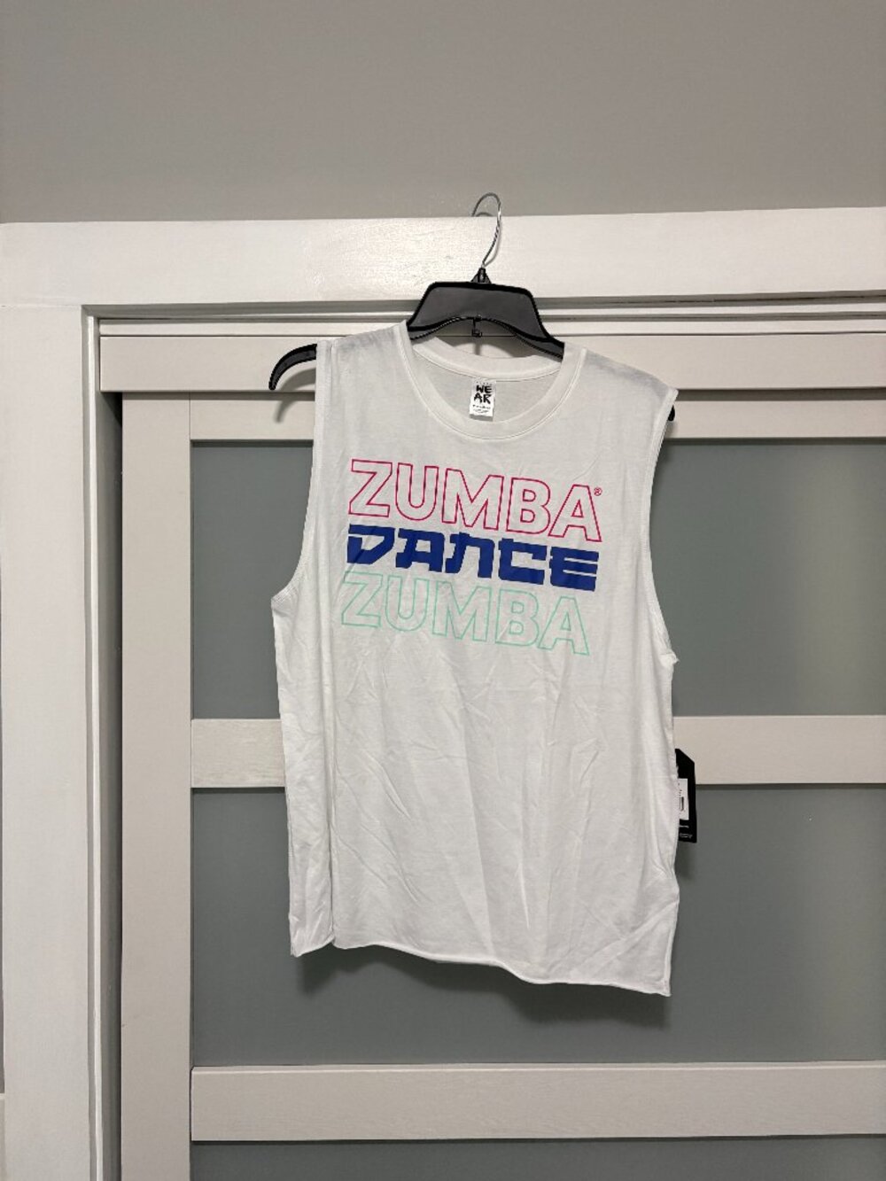 Zumba Wear Eastern Flavor Crew Muscle Tank Marvelous M White NEW